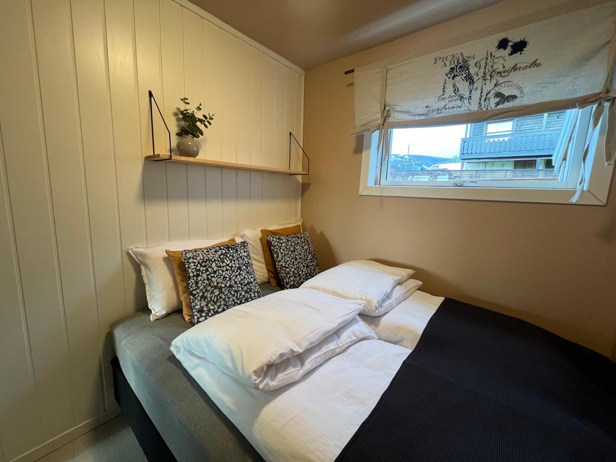 Five Apartments - Boutique Тромсё Экстерьер фото